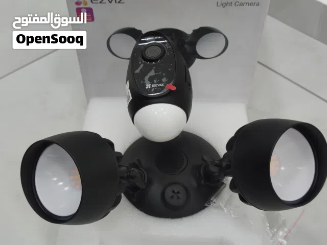 كاميرا مراقبة ذكية EZVIZ LC1C مع كشافات قوية - جديدة (كرتونة مفتوحة)