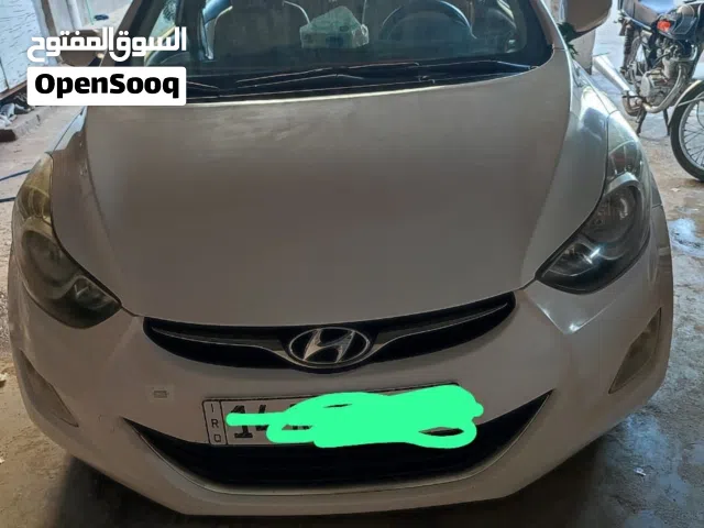 2014 هيونداي النترا Standard