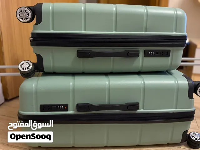 حقائب سفر نظيفة