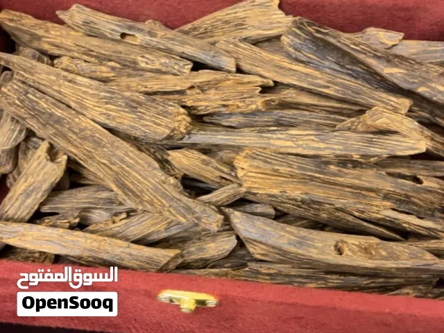 عود ازرق محسن شي يجمل كيلو مع الصندوق