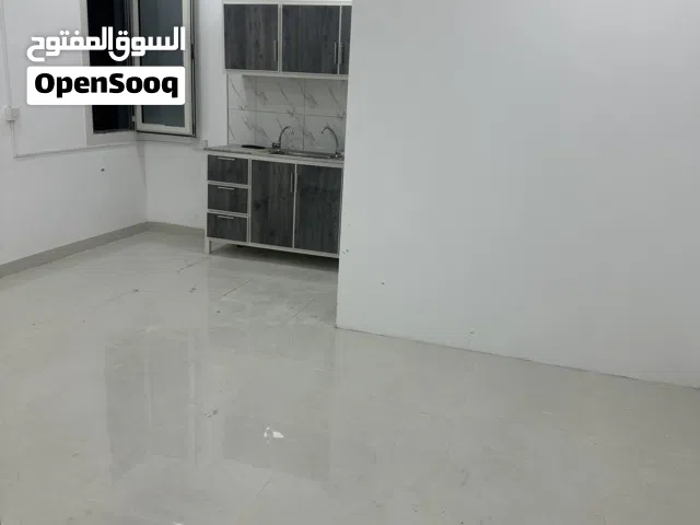 ستوديو و شقة راقية نظيفه سلوى ق8 قريبة مركز سلطان سلوى