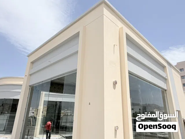 محل درايف ثرو مؤجر بعقد 5 سنوات للبيع في الانصب