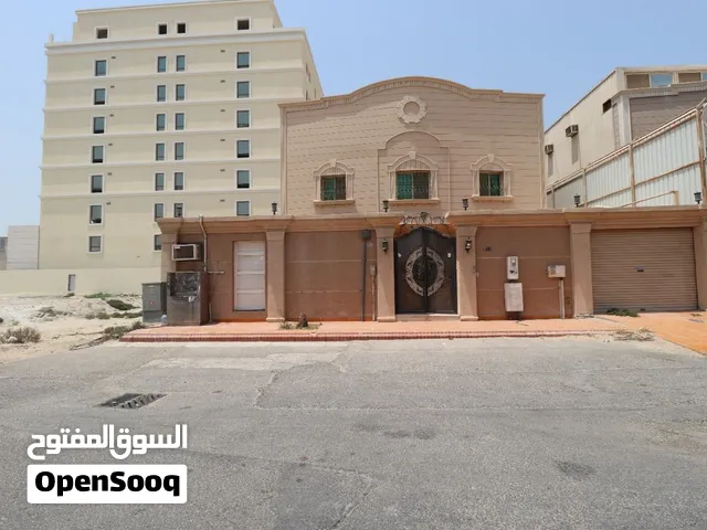 للإيجار فيلا فاخرة بالدمام حي الشاطيء الشرقي قرب الواجهة البحرية