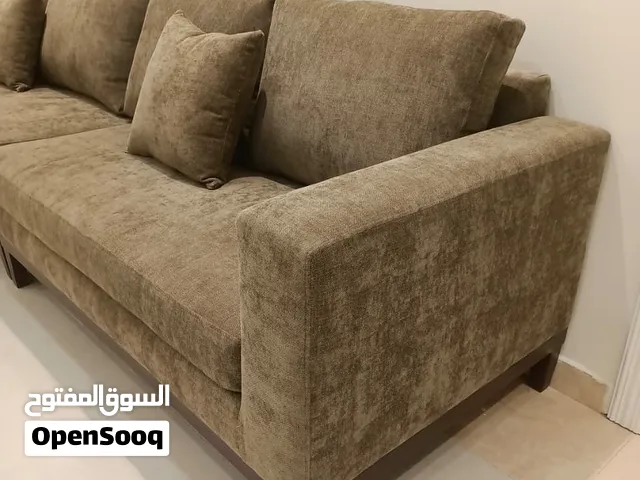 Arabian Majlish and floor sitting تخصيص جميع أنواع الأرائك، ومقاعد الأرضية، والستائر