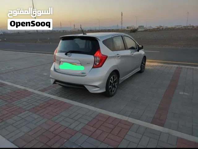 Nissan versa note SR  USA