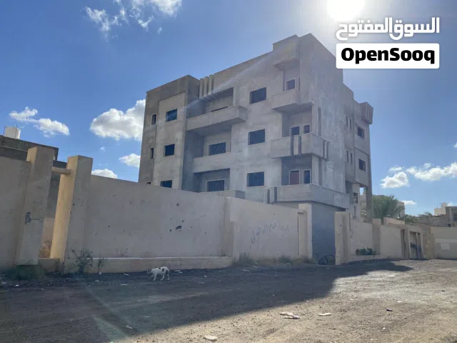 عمارة سكنية طريق المطار شارع المطبات خلف مسجد ابي ذر الغفاري اربع طوابق بمساحة ارض 1000 متر
