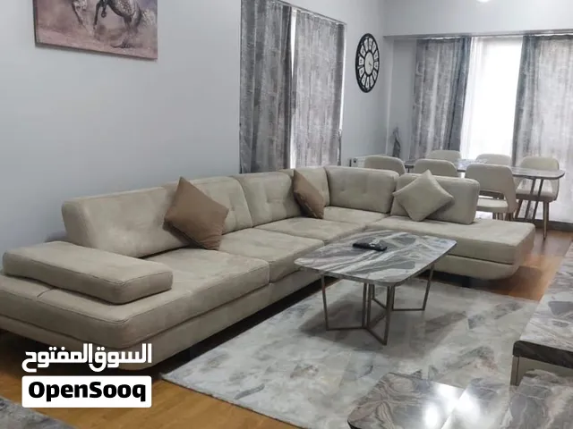 شقة للبيع في الاكباتي مول