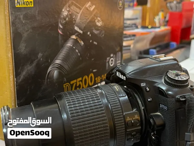 كامرة نيكون D7500