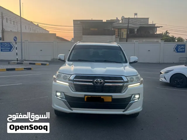 للبيع تويوتا لاندكروزر VXR 5.7 المكينة الكبيرة خليجي الفطيم بحالة ممتازة