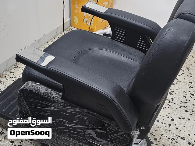 كرسي حلاقه الدبابة للبيع مستعمله شهر