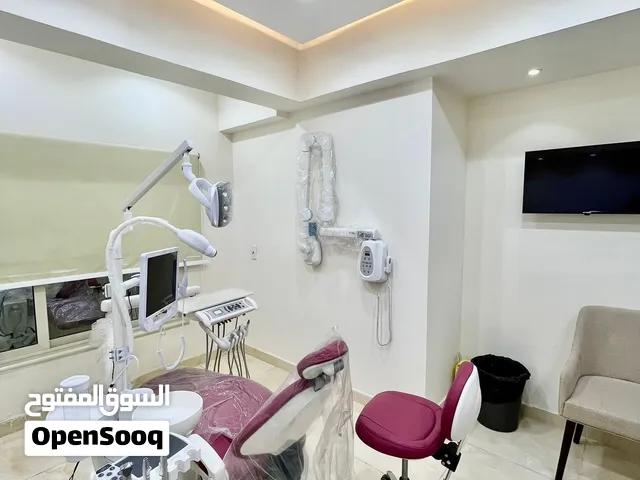 عيادة اسنان في موقع متميز و سعر لقطه