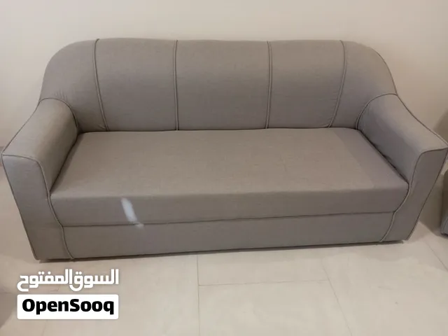 طقم كراسي شبه جديدة