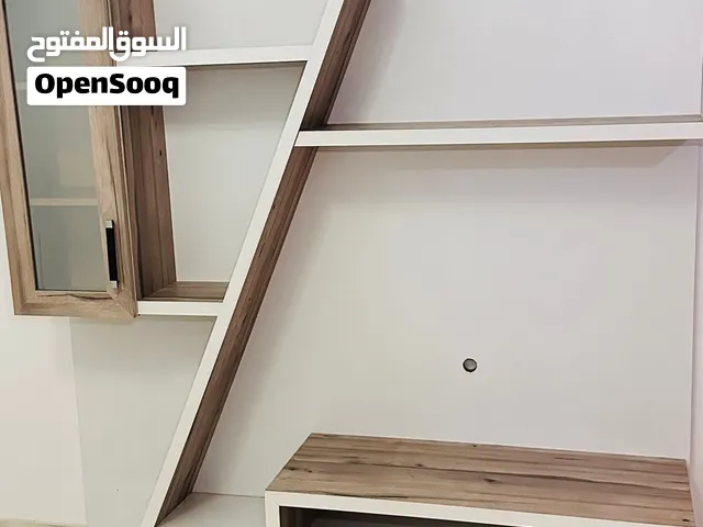 مكتبة للبيع مستعملة استعمال نظيف
