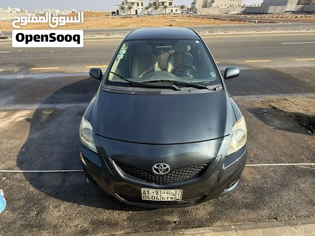 Toyota Yaris Sedan 2011