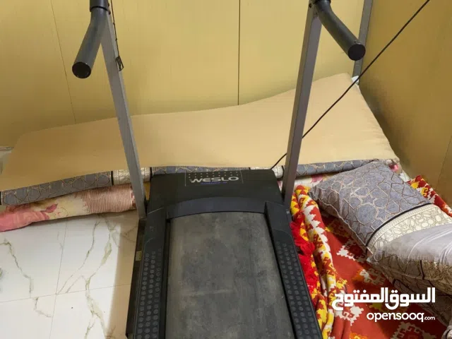 للبيع جهاز مشي مستعمل استخدام سنتين