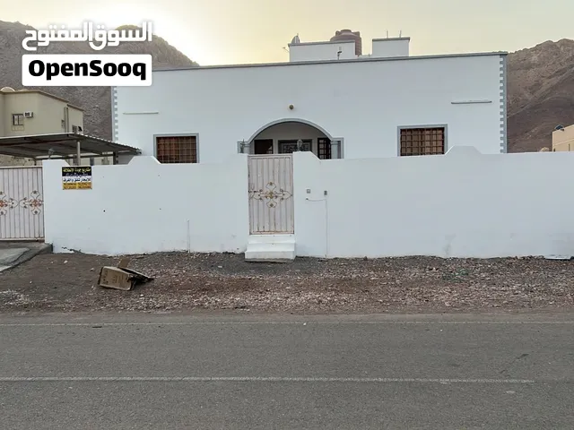 غرفتين للايجار في شقة بحي التراث