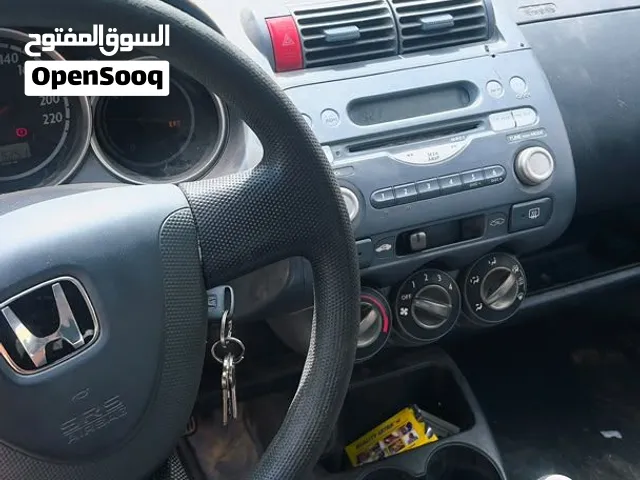 محرك 14 كمبيو ممتاز صاله ممتازه مكيف ثلج فيها زوز ملاحظات كوشينيتي خلفي وفيها شوي ورنيش الباقي ممتاز