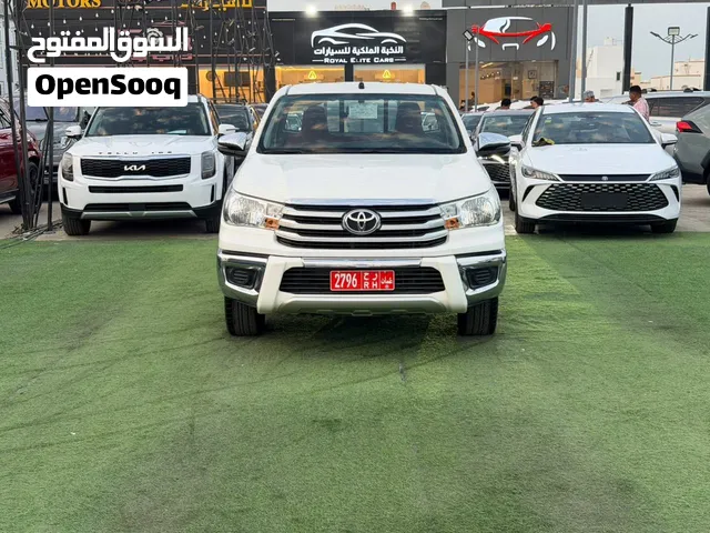 Used Toyota Hilux in Muscat
