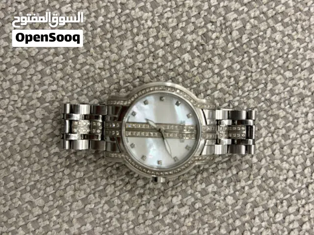ساعة انوشكا مرصعه بالالماس