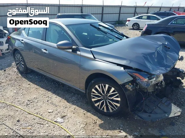 Used Nissan Altima in Al Batinah
