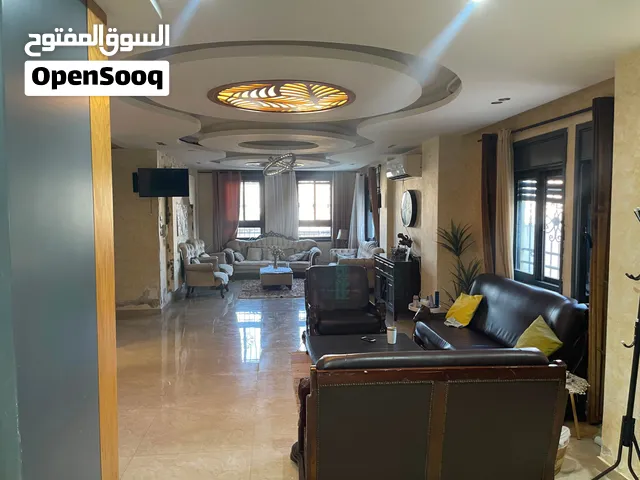 فيللا للايجار الماصيون مقابل فندق جراند بارك ارض رافات