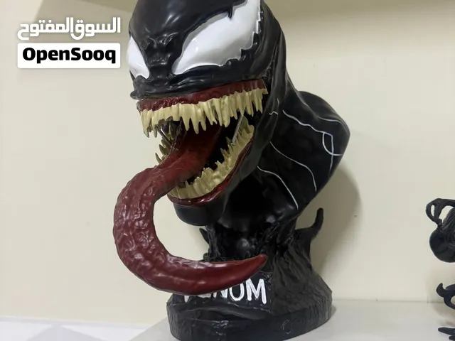 تمثال فينم كبير في خلل بصيط