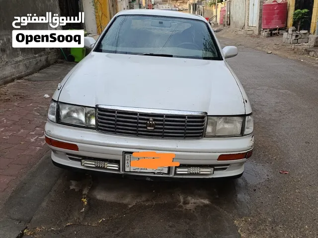 تيوتا كراون بطة