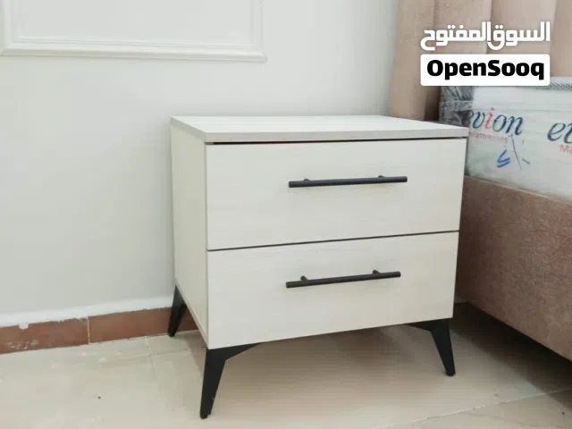 كومدينة طاولة جنب السرير طاولة تخت خشب لامينيت تركي اكسسوارات تركي جوده خشب عاليه جوده اكسسوارات عال
