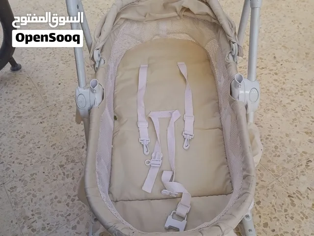 تخت هزاز بحالة جيدة