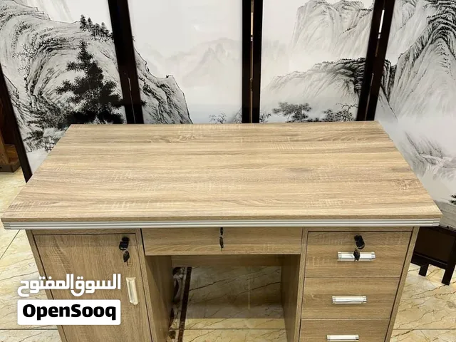 ميز مكتب  ومتوفر ايظا بوفيات  واسرع ومنادر  الاسعار بالصور متوفر خدمة توصيل  الحجز واتساب