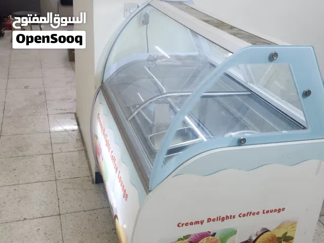 عارضة ايسكريم استعمال قليل بعدهة ما طالعة من الضمان