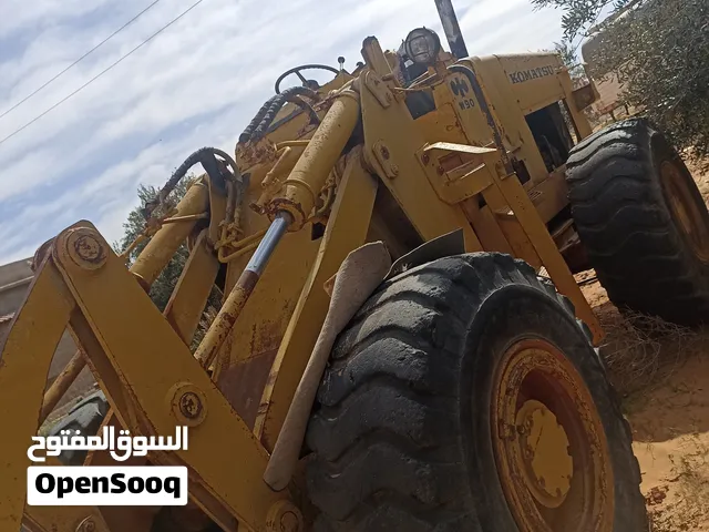 كشيك كوماتسو W90