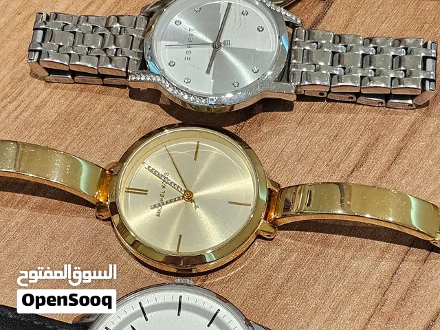 ساعات للبيع