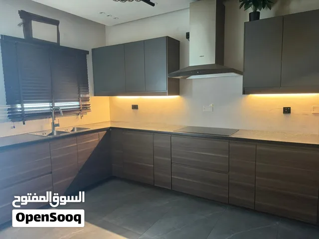 مطبخ كامل من ايكيا بحالة ممتازة مع الأجهزة الكهربائية للبيع
