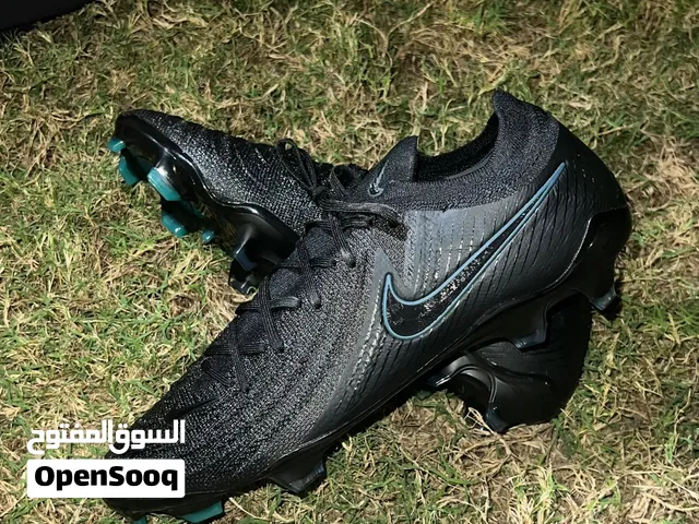 Nike phantom football shoes FG