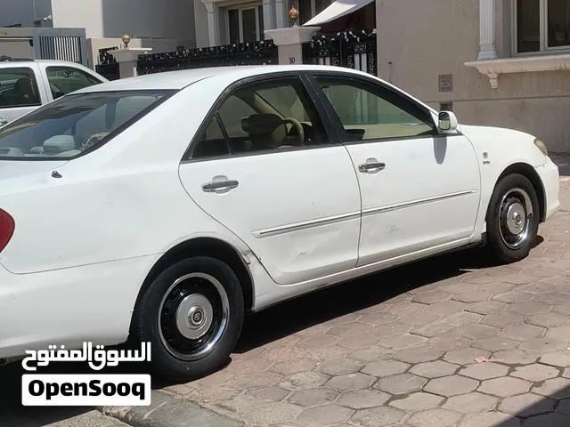 للبيع تويوتا كامري 2004 بحالة جيده جدا