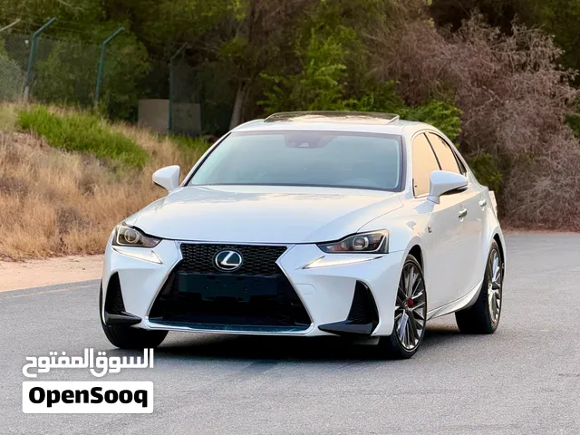 لكزس IS 200T  اربعة سلندر V4  موديل 2017 تيربو 2.0لتر  دفع خلفي فل اوبشن وارد امريكي