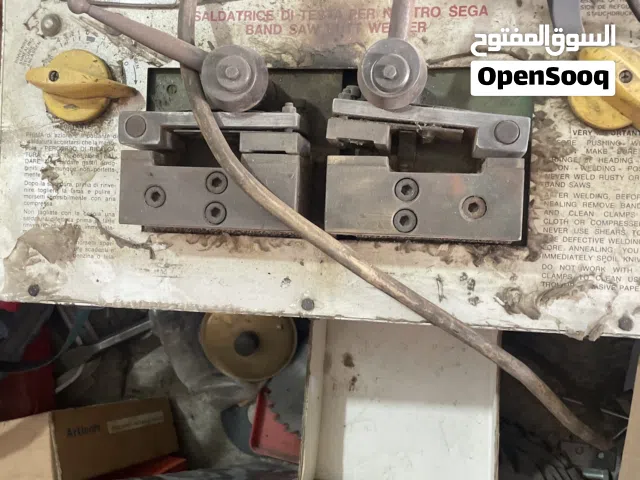 اله لحام مناشير الخشب