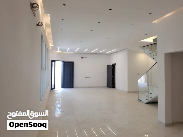 توين فيلا للبيع المحج خلف حديقة العامرات