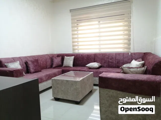 ستديو مفروشة فرش نظيف جدا شارع الجامعه الاردنيه