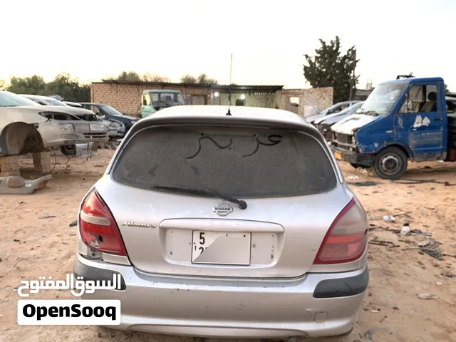 نيسان لميرا