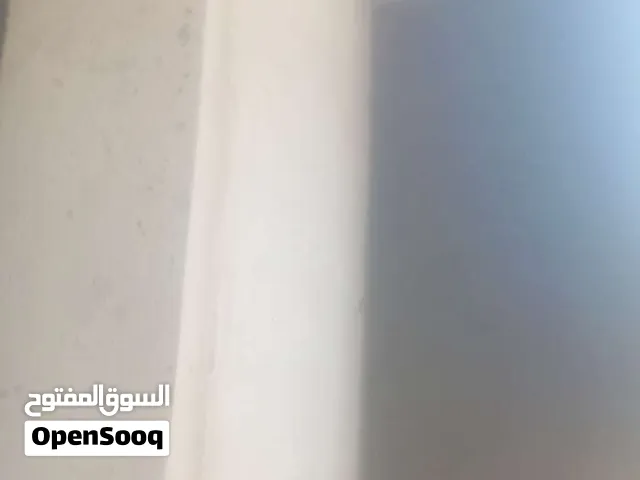 صنايعي مبيض محاره من الصعيد مقيم بالقاهرة خيره في جميع شغل المحاره والتشطيبات