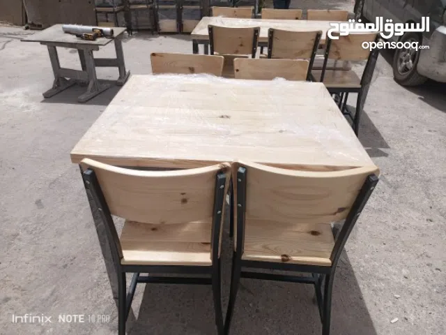 كراسي وطاولات حديد وخشب للمطعم والمطبخ وكافيهات ح سب الطلب