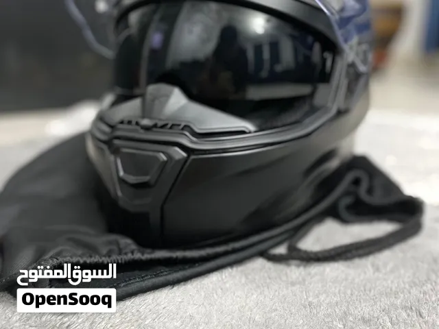 للبيع طقم دراجة، خوذة وجاكيت جديدة وسليمة استعمال خفيف.