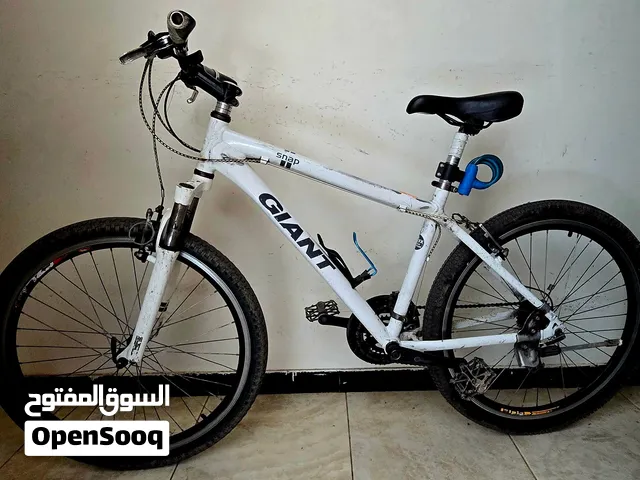 دراجه هوائيه جاينت المنيوم اوروبي و نقال شيمانو 7 سرعات بسعر مناسب للغايه 85 الف فقط