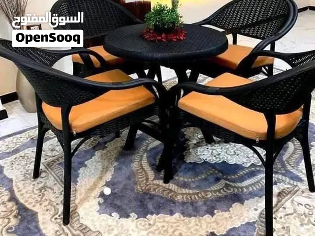 طقم راتان شيك وأنيق 4 كراسي + ترابيزة الموديل: راتان التصدير الصب كامل النوع: طقم كراسي وترابيزة
