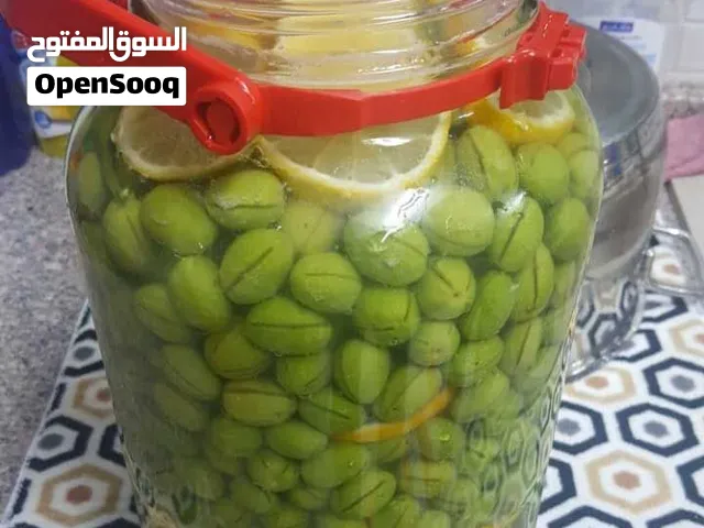 يوجد زيتون طازج مقبوس  سعر كيلو دينارين وربع