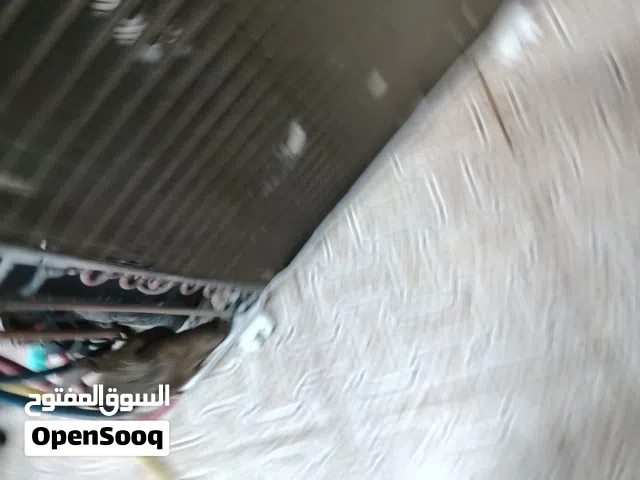 توجد سبالت طن ونص جبسون والثاني كارير شرط الضمان كما موضح بالصور