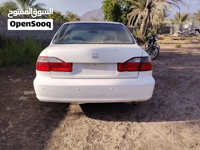 أكورد 2002 بدون مكينة
