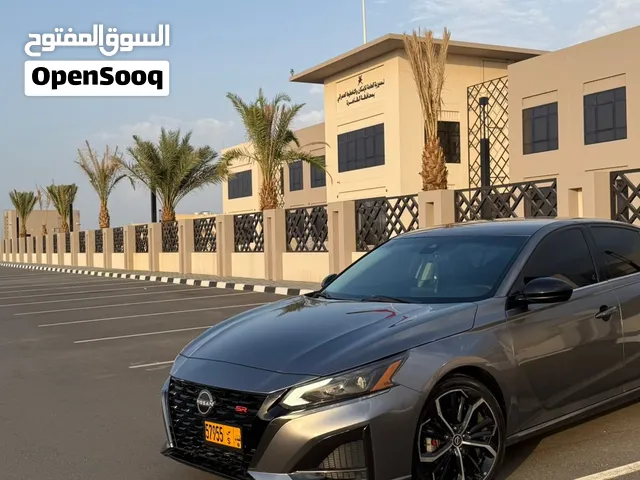 Used Nissan Altima in Al Dhahirah
